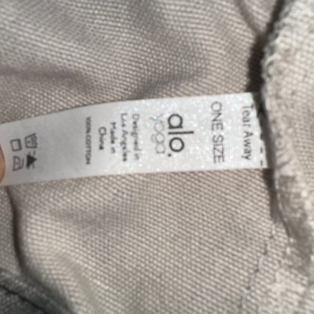 RARE Alo Yoga "Love is Love" Pride Tote! ✨🏳️‍🌈 - Picture 3 of 3